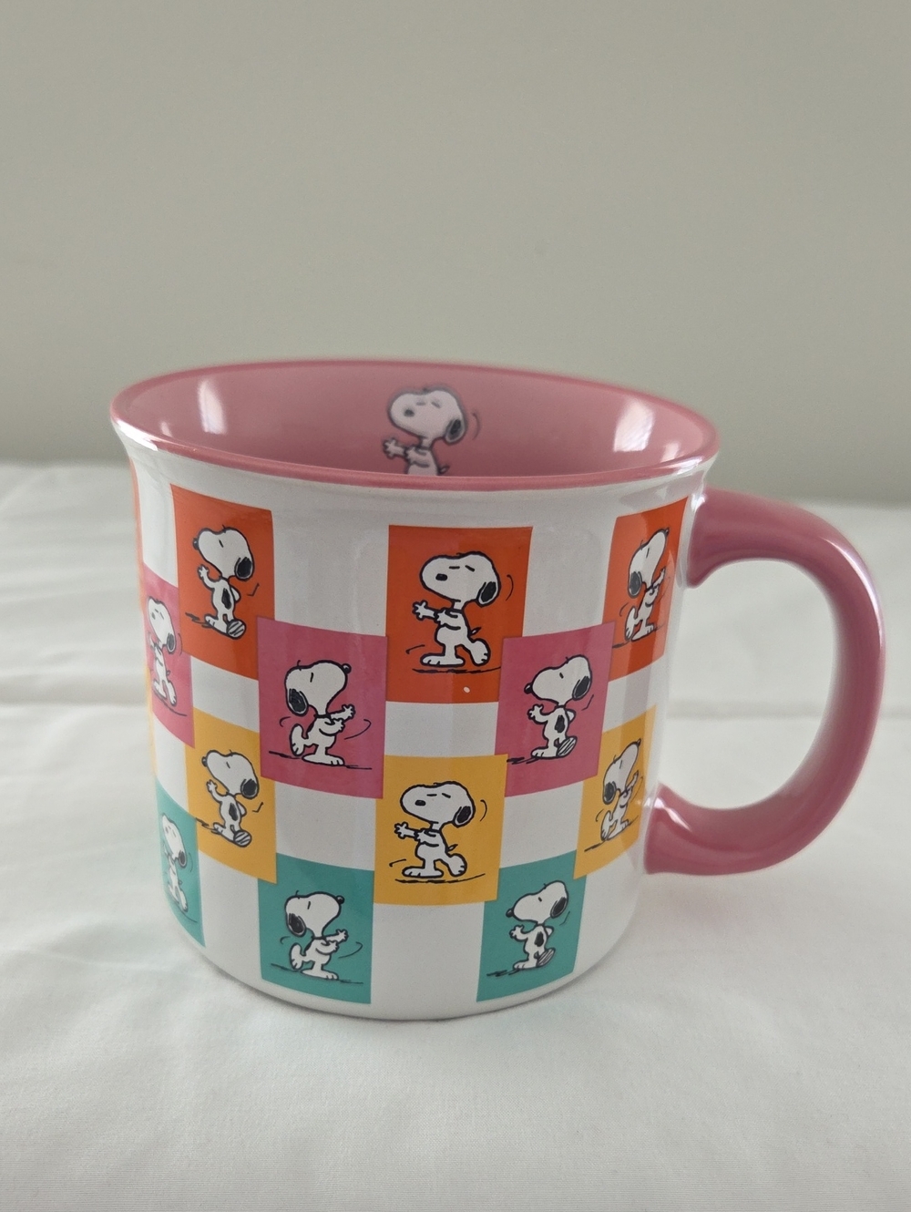 PEANUTS SNOOPY DANCING MUG